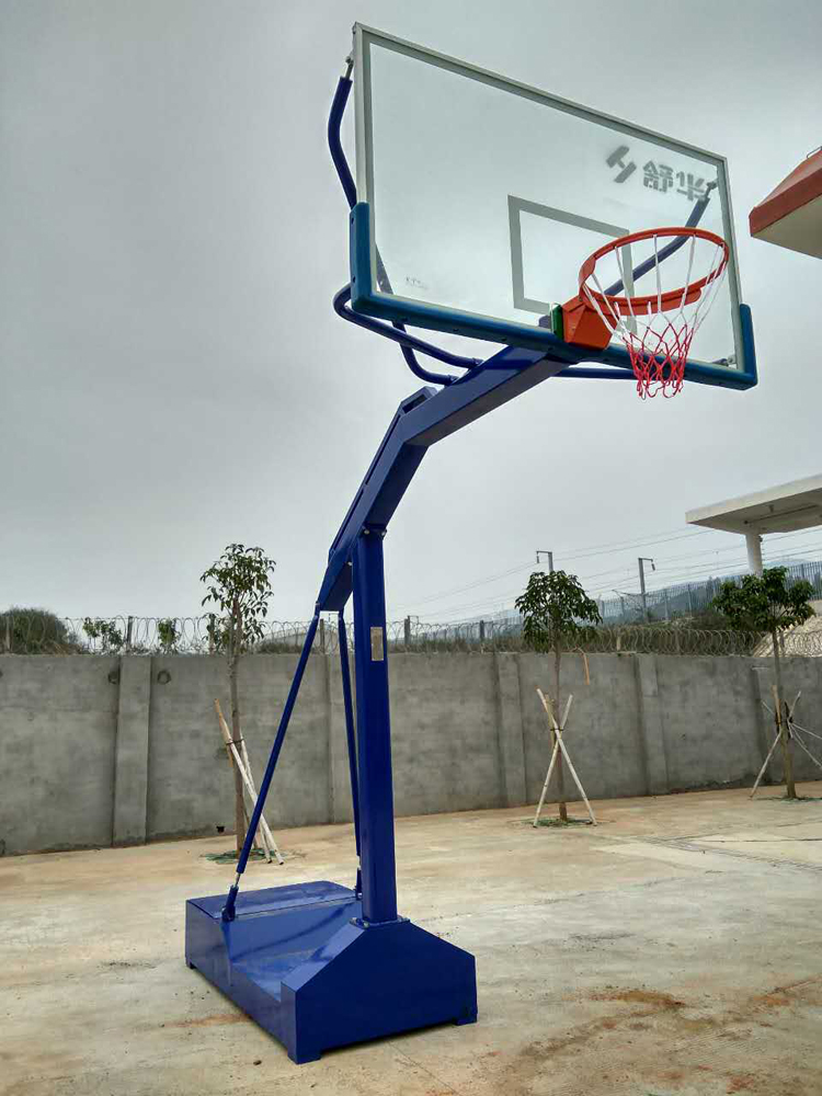 篮球架