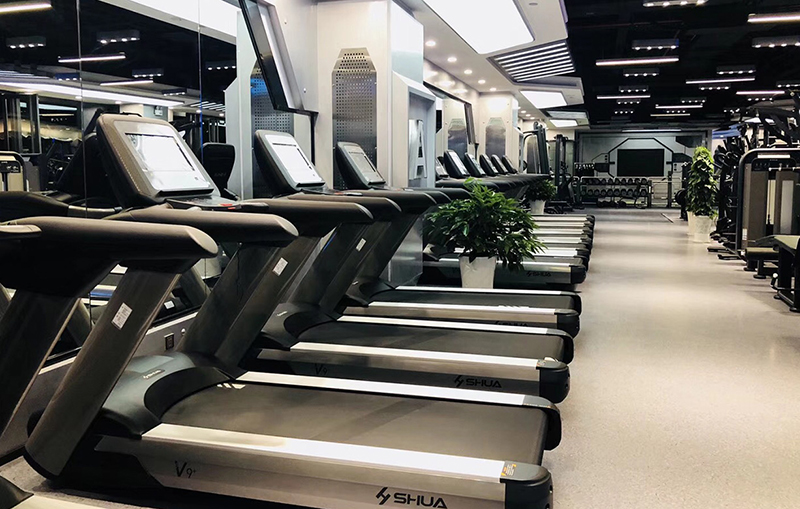 健身房跑步机